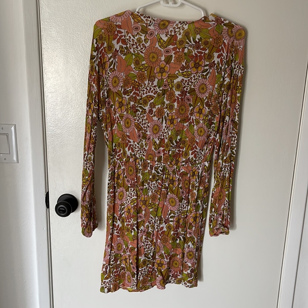 Flower Dress - Picture 4 of 4